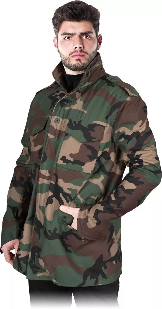 Męska zimowa kurtka parka 2w1 Tactical Guard MIRE w kamuflażu moro, z ocieplającą podpinką, kieszeniami i wysokim kołnierzem. Przeznaczona do ochrony w trudnych warunkach.