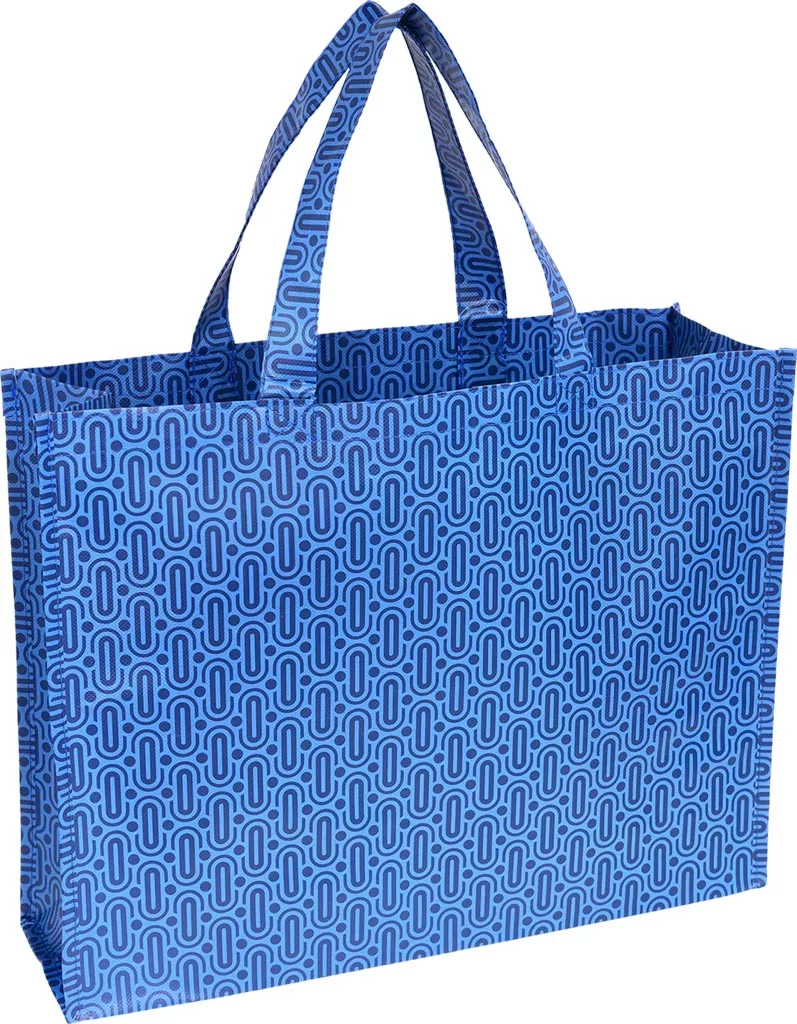 Torba na zakupy reklamowa MAZE, wielorazowa, duża, w kolorze niebieskim, z wzorem geometrycznym. Posiada dwie wygodne rączki do noszenia.