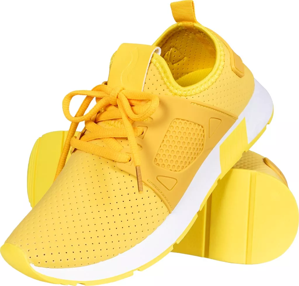 Damskie, lekkie buty sportowe EMMA w kolorze żółtym. Cholewka z perforacją dla wentylacji, sznurowane, z elastycznym wykończeniem przy kostce, biała podeszwa z wyprofilowanym bieżnikiem.