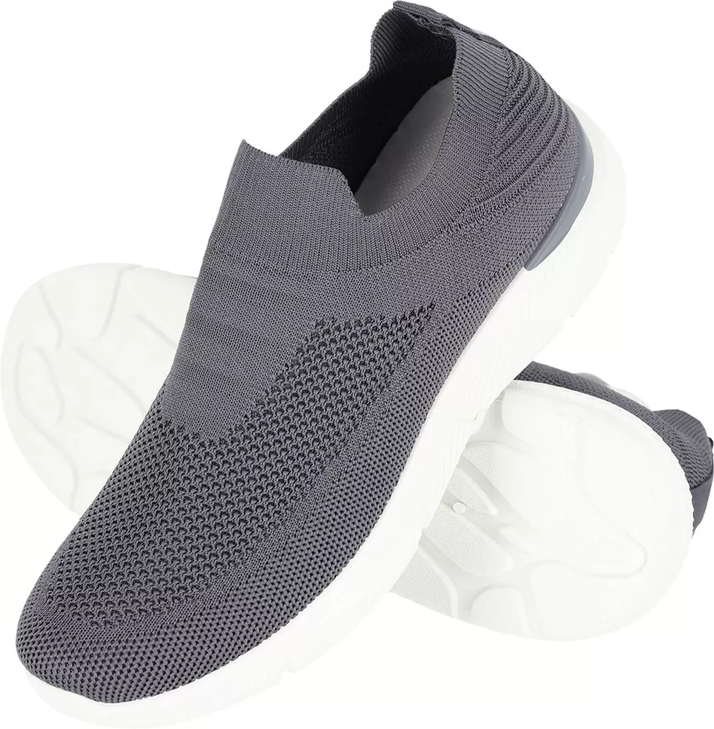 Wsuwane męskie buty sportowe SAMI w kolorze stalowym. Wykonane z przewiewnego, siateczkowego materiału, z elastyczną, białą podeszwą i bez sznurowadeł. Komfortowe i lekkie.