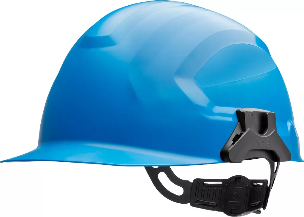 Hełm ochronny SCHUBERTH CROSS ELECTRIC w kolorze niebieskim, wyposażony w regulowany pasek podbródkowy oraz system wentylacji. Solidna konstrukcja zapewnia ochronę głowy w trudnych warunkach pracy.
