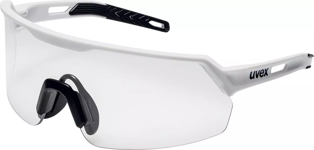 Okulary ochronne UVEX ULTRASHIELD z przezroczystymi szkłami, zapewniające ochronę przeciwsłoneczną i przeciwodpryskową. Lekka, sportowa konstrukcja z regulowanym nosem i zausznikami.