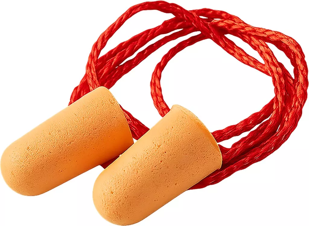 Zatyczki do uszu piankowe 3M OS 1101 LINE na czerwonym sznurku. Produkt służy do ochrony słuchu przed hałasem. Opakowanie zawiera 100 par wkładek przeciwhałasowych.
