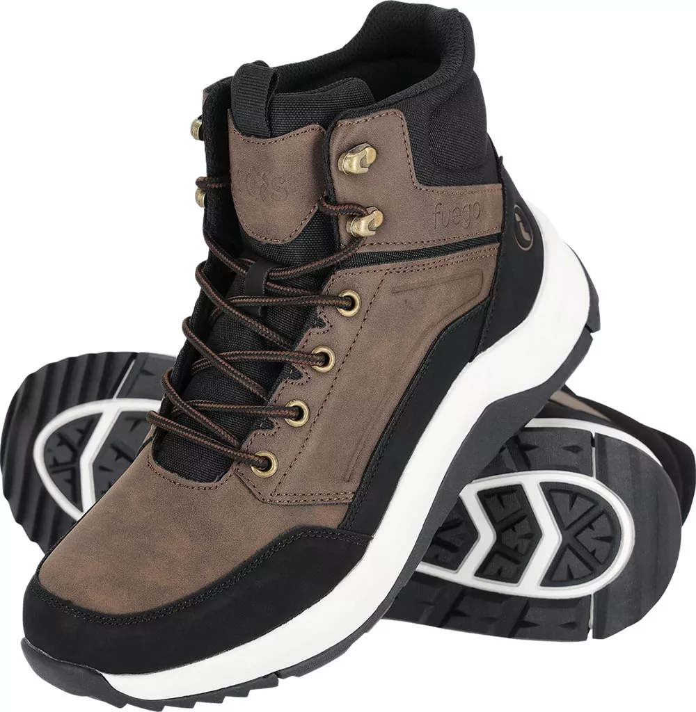 Męskie buty trekkingowe FUEGO w kolorze brązowo-czarnym, z wysoką cholewką, metalowymi oczkami na sznurówki i grubą, białą podeszwą z wyraźnym bieżnikiem.