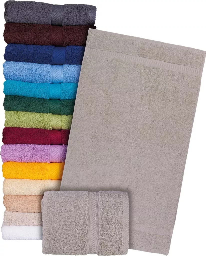 Ręcznik frotte wykonany w 100% z bawełny, gruby i miękki, dostępny w różnych kolorach, w tym szarym. Produkt o wysokiej jakości tkaniny, idealny do codziennego użytku.