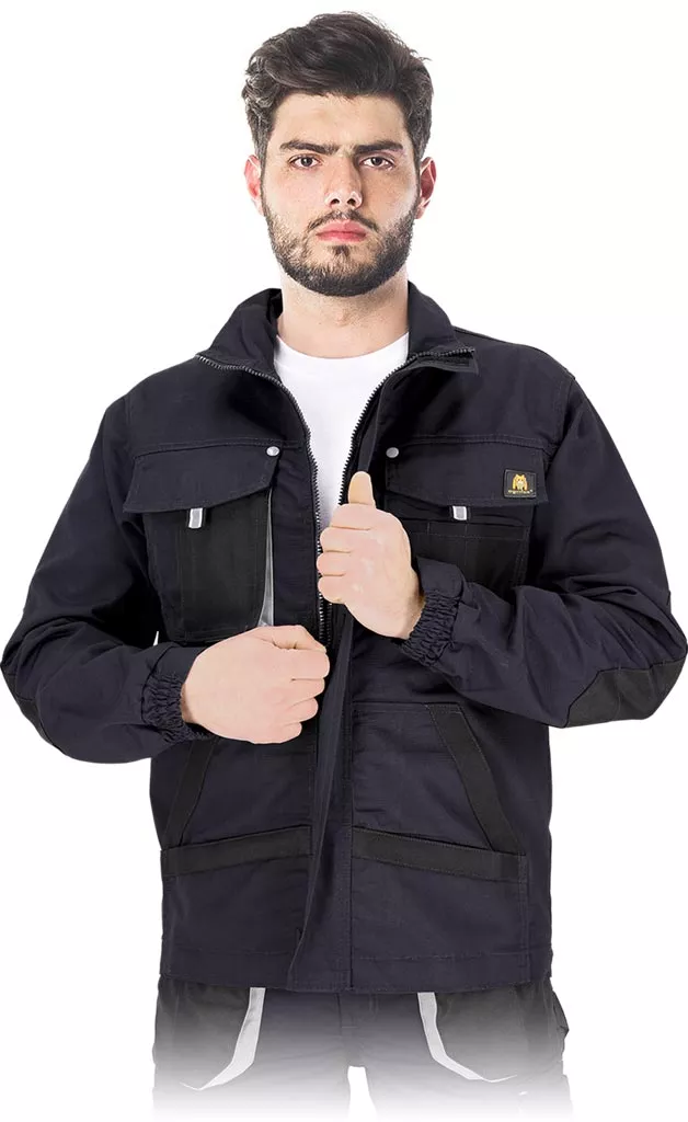 Bluza ochronna męska, kolor czarny, z długim rękawem. Wyposażona w liczne kieszenie z zapięciem na zamek i rzepy. Posiada także elementy odblaskowe.
