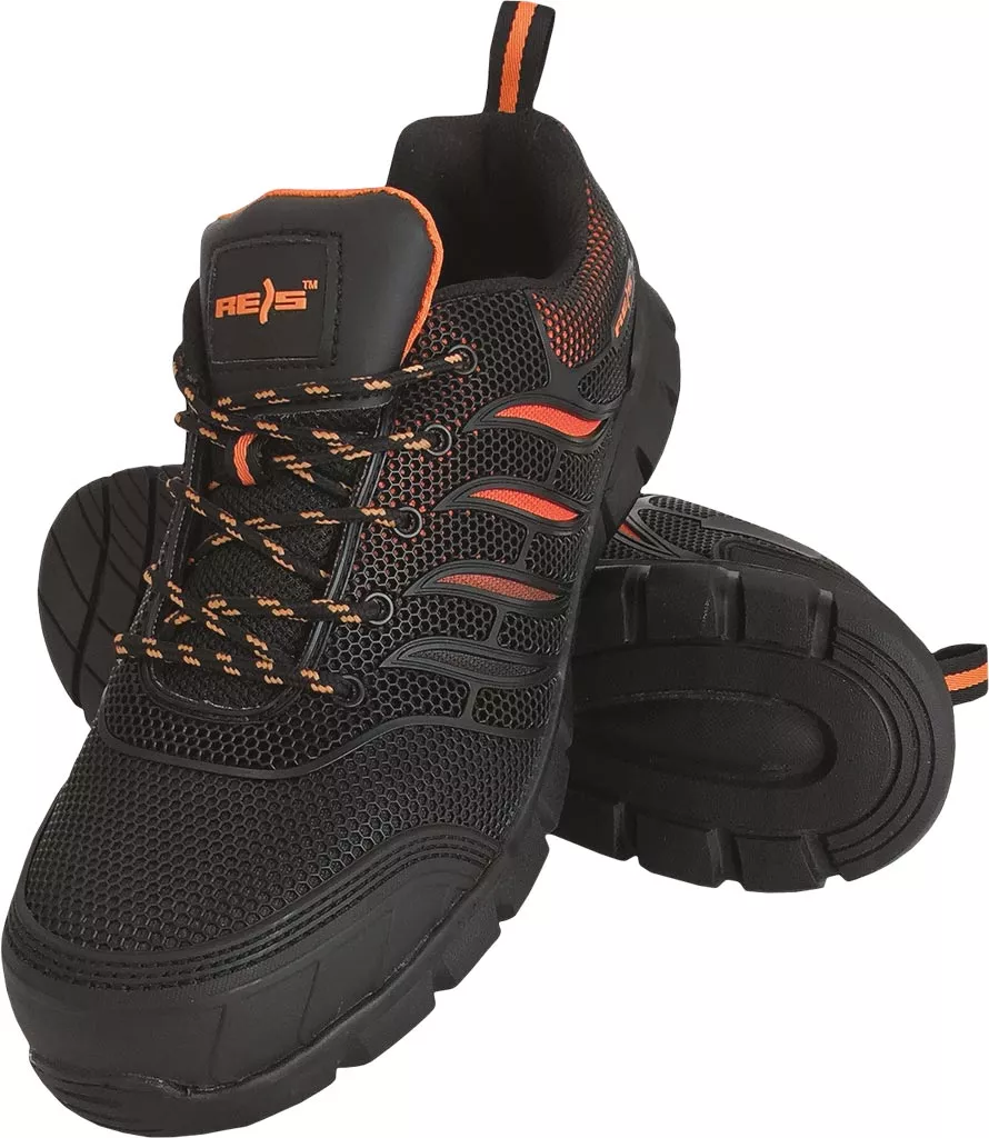 Buty robocze AMAZO S1 z podnoskiem, lekkie i wygodne. Posiadają wytrzymałą, antypoślizgową podeszwę oraz sznurowadła w kolorze dopasowanym do detali buta. Przeznaczone do bezpiecznej pracy.