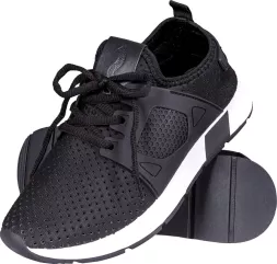 Damskie lekkie buty sportowe EMMA w kolorze czarnym, z perforowaną cholewką i siateczkowymi elementami. Podeszwa biała z czarnym spodem, sznurowane.