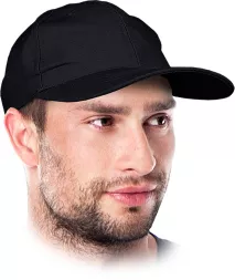 Czarna czapka z daszkiem Tactical Guard CAP o prostym designie, wykonana z materiału zapewniającego komfort noszenia. Model bez widocznych logo ani dodatkowych zdobień.