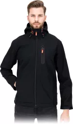 Męska kurtka softshell z kapturem ROBIN w kolorze czarnym, wyposażona w membranę, zapinana na suwak, z kieszenią na piersi i regulowanym kapturem.
