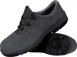 Buty robocze VELREIS S1, męskie, wykonane ze skóry welurowej, z podnoskiem ochronnym. Czarne, niskie, z perforacją po bokach i solidną, antypoślizgową podeszwą.