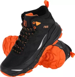 Męskie buty trekkingowe TRAX w kolorze czarnym z pomarańczowymi elementami. Wzmacniana konstrukcja, solidna podeszwa z wyraźnym bieżnikiem, sznurowane. Model marki Reis.