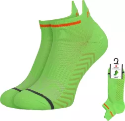Zielone, krótkie skarpetki sportowe SOX z elastycznym ściągaczem i wzmocnieniami na palcach oraz pięcie. Model zapewnia komfort podczas aktywności fizycznej. Opakowanie zawiera jedną parę.