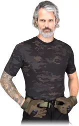 Męska koszulka taktyczna Tactical Guard TARNUNG w stalowym, wojskowym wzorze moro, krótkim rękawem i dopasowanym kroju. Idealna do aktywności outdoorowych.
