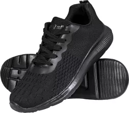 Męskie czarne buty sportowe MUSTA z lekką, przewiewną siateczkową cholewką i elastyczną podeszwą. Sznurowane, wygodne, idealne do codziennego użytku i aktywności sportowej.
