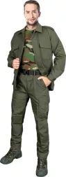 Ubranie taktyczne khaki Tactical Guard GRASS, wykonane z materiału rip stop. Zestaw składa się z bluzy z kieszeniami i spodni do pasa z wieloma kieszeniami, zaprojektowanych do ochrony i wygody podczas działań outdoor.