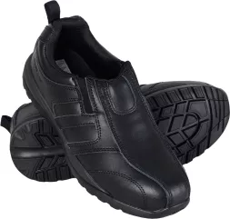 Wsuwane, czarne buty robocze z podnoskiem ochronnym PEPPER SB. Wykonane ze skóry, zapewniające bezpieczeństwo i komfort pracy. Podeszwa antypoślizgowa. Model bez sznurowadeł, łatwy do zakładania.