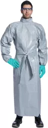 Fartuch chirurgiczny wykonany z materiału Tychem® 6000 F, zapewniający ochronę. Posiada długie rękawy i wiązanie w talii. Przeznaczony do stosowania w środowiskach wymagających wysokiej ochrony.