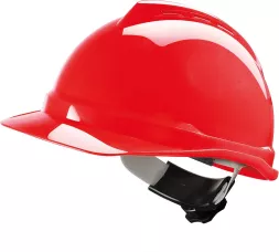 Czerwony hełm ochronny z daszkiem i regulowanym, czarnym paskiem na głowę. Hełm ma gładką powierzchnię i nowoczesny design.