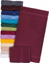Gruby, bordowy ręcznik frotte wykonany w 100% z bawełny, tkany. Produkt dostępny także w innych kolorach.