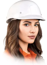 Przemysłowy lekki hełm ochronny BUMP-HDPE w kolorze białym, wykonany z wytrzymałego materiału HDPE, zapewnia ochronę głowy podczas pracy. Posiada regulację dopasowania dla komfortu użytkownika.