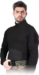 Czarna, elastyczna koszulka męska longsleeve Tactical Guard OSPREY z zamkiem przy szyi i kieszeniami na ramionach. Dopasowany krój, przeznaczona do użytku taktycznego.