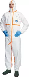 Lekki kombinezon ochronny TYVEK 800 J, biały, z włókniny TYVEK®, zintegrowany kaptur, pomarańczowe taśmy uszczelniające, zamek błyskawiczny z osłoną, elastyczne mankiety i nogawki.